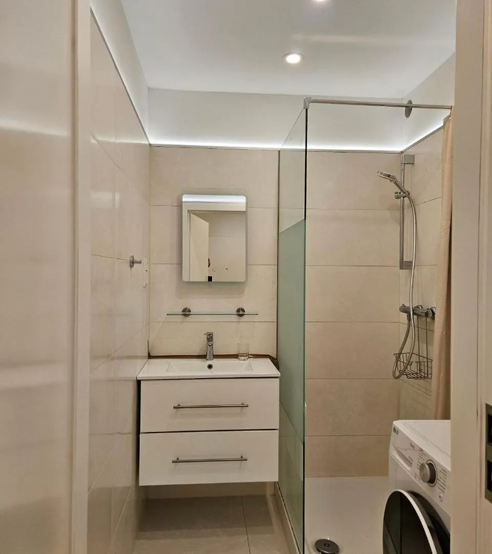 Perle Apartment Vienna 0*,  Austria